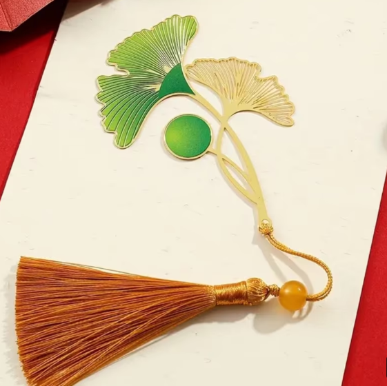 Lesezeichen in Pflanzenform