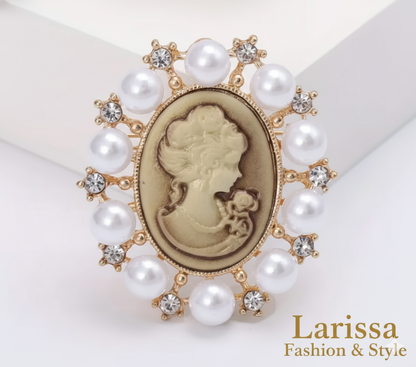 Klassische Kamee-Brosche – Vintage-Stil mit Perlen und Strass