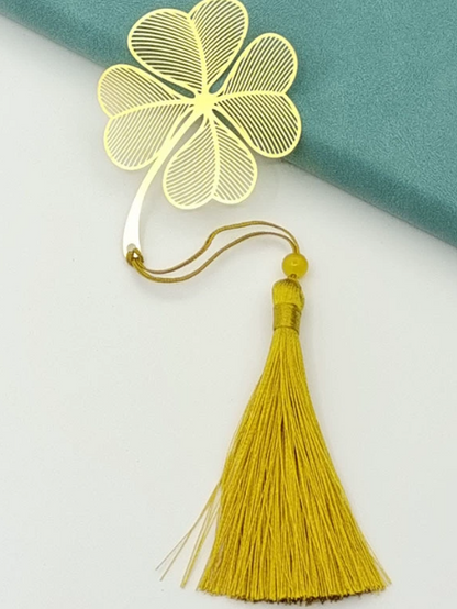 Botanische Eleganz – Goldene Metall-Lesezeichen im Geschenkset