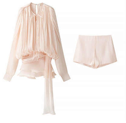 Elegantes Chiffon-Minikleid mit langen Puffärmeln  mit süßen leichten Shorts– Cremefarben