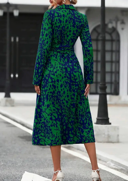 Damen Hemdblusenkleid mit Animal-Print – Weiß/Schwarz & Grün/Blau