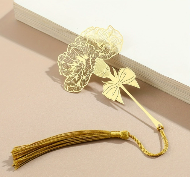 Botanische Eleganz – Goldene Metall-Lesezeichen im Geschenkset