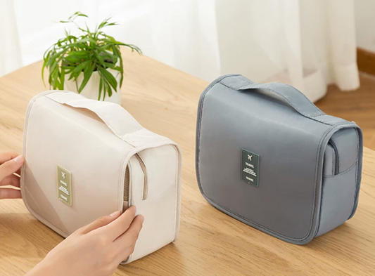 Premium Kulturbeutel zum Aufhängen – Handliche Kosmetiktasche für Damen & Herren | Wasserabweisender Travel Organizer für Reise, Urlaub & Badezimmer