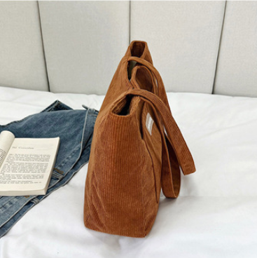 Praktisch Cord-Tasche