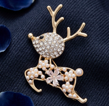 Elegante Weihnachtsrose in Form eines Hirsches